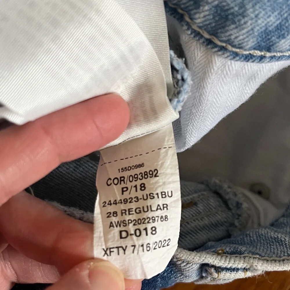 Abercrombie & Fitch The 90s Straight Ultra High Rise 28 / 6R - Picture 10 of 16